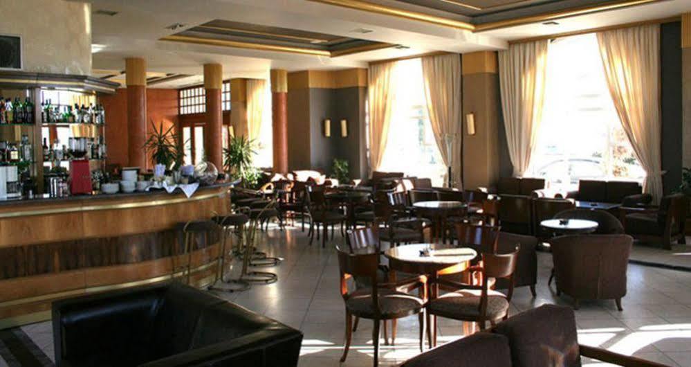 酒店 Kouros